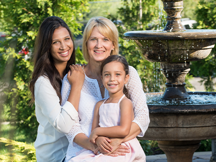 Lana Blagg and daughters