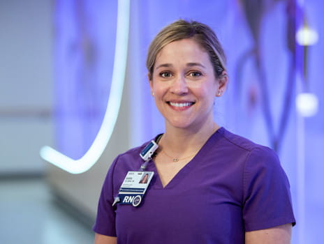 Sara Somlin headshot