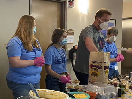 Volunteers at Hope Lodge